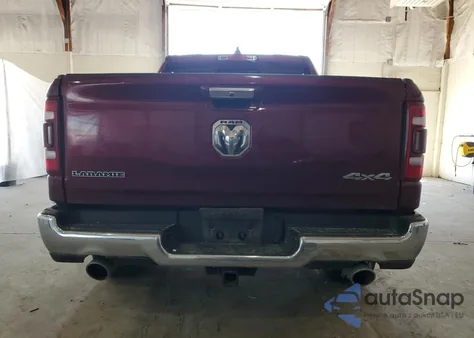 2021 Ram 1500 Laramie z USA, uszkodzony, nr VIN 1C6SRFJT1MN780326